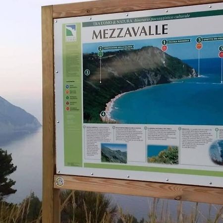 B&B Il Poeta Sul Mare Ancona Kültér fotó